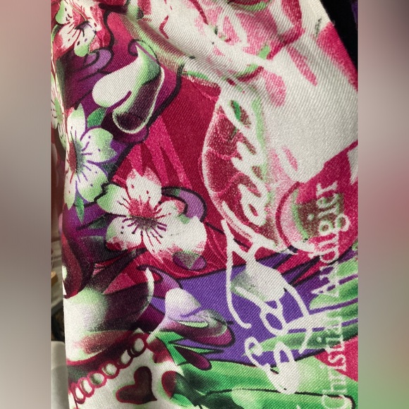 Ed Hardy fringed shawl scarf - Picture 5 of 6